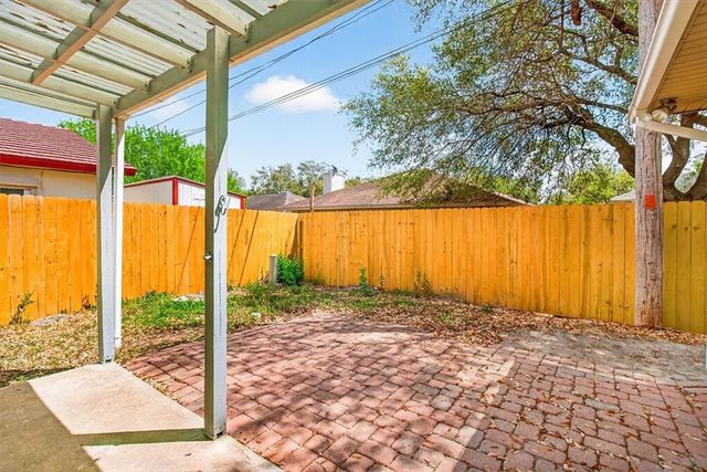 3726 Sunnyville Dr, Corpus Christi, TX 78410