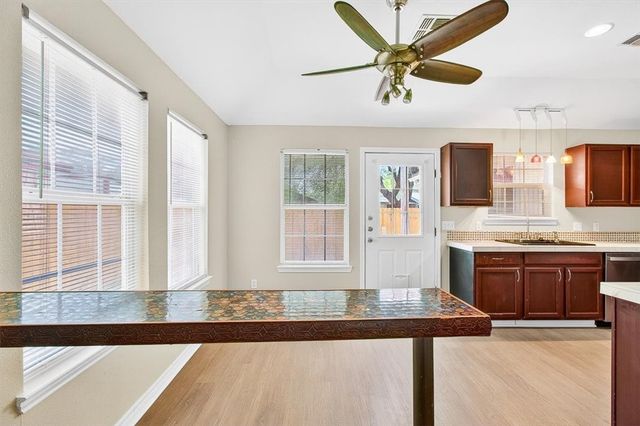 3726 Sunnyville Dr, Corpus Christi, TX 78410