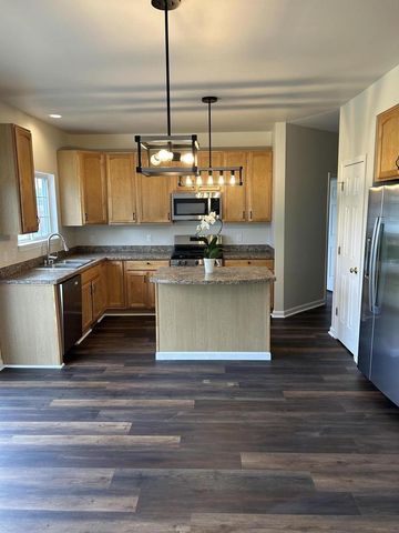 6526 93rd AVENUE, Kenosha, WI 53142