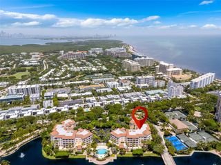 715 Crandon Blvd PH-5, Key Biscayne, FL 33149