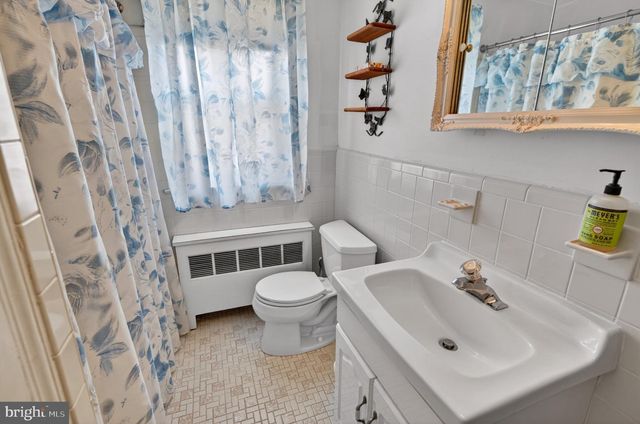 2006 VISTA ST, Philadelphia, PA 19152