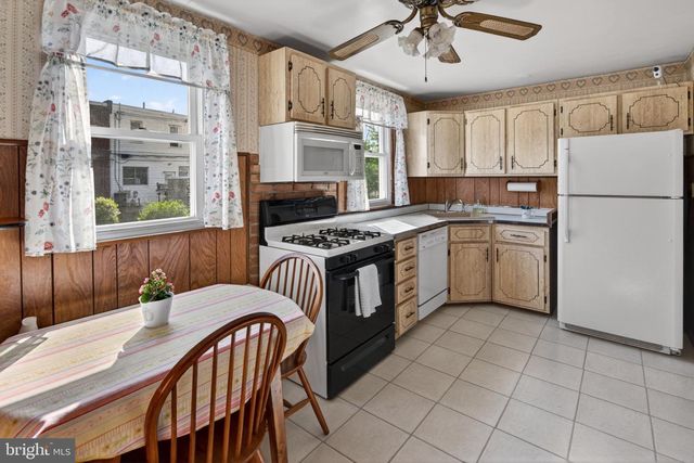 2006 VISTA ST, Philadelphia, PA 19152