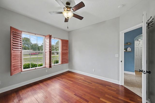 2202 Palo Alto Street, Navarre, FL 32566