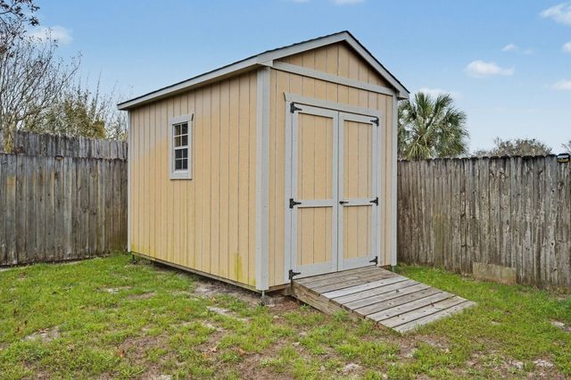 2202 Palo Alto Street, Navarre, FL 32566