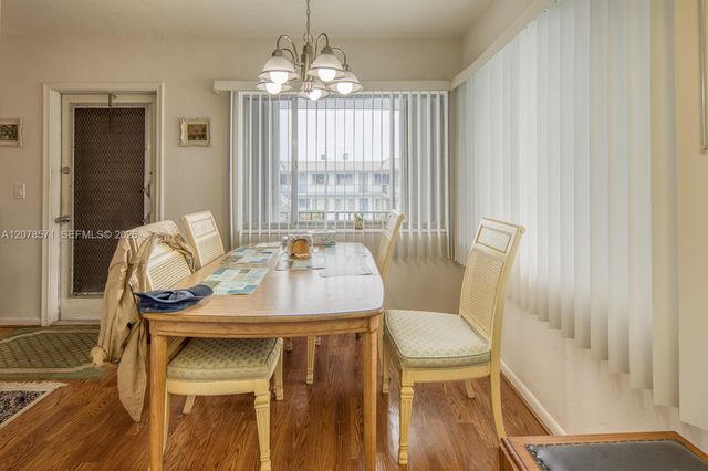 2440 W Lake Osborne Drive 210, Lake Worth, FL 33461