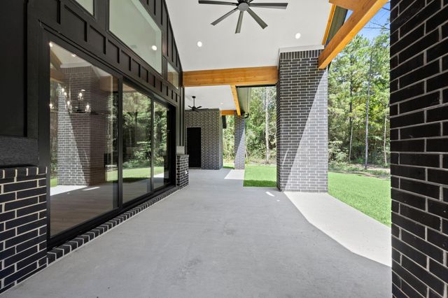 130 Sanctuary Road, Huntsville, TX 77340