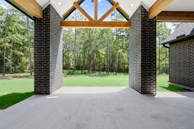 130 Sanctuary Road, Huntsville, TX 77340