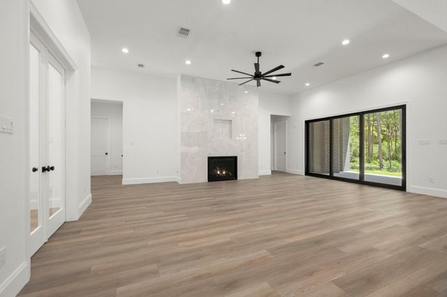 130 Sanctuary Road, Huntsville, TX 77340