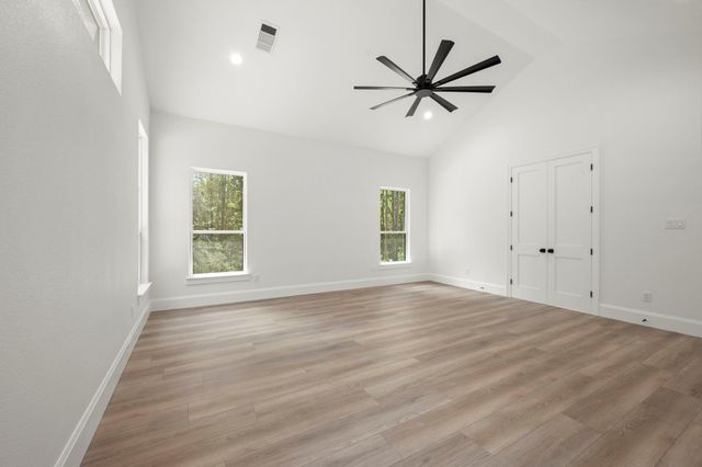 130 Sanctuary Road, Huntsville, TX 77340