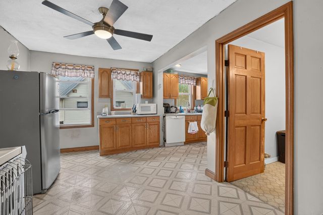 28-30 Crescent Ave, Melrose, MA 02176