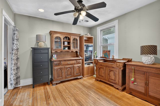 28-30 Crescent Ave, Melrose, MA 02176