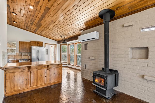 14 Lakeview Place, Sandia Park, NM 87047