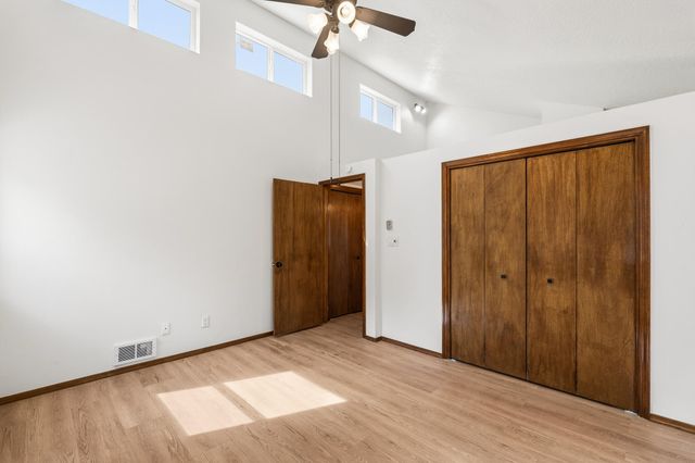 14 Lakeview Place, Sandia Park, NM 87047