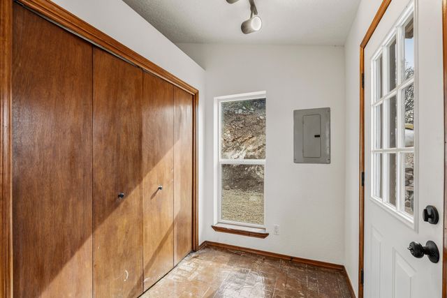 14 Lakeview Place, Sandia Park, NM 87047