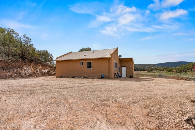 14 Lakeview Place, Sandia Park, NM 87047