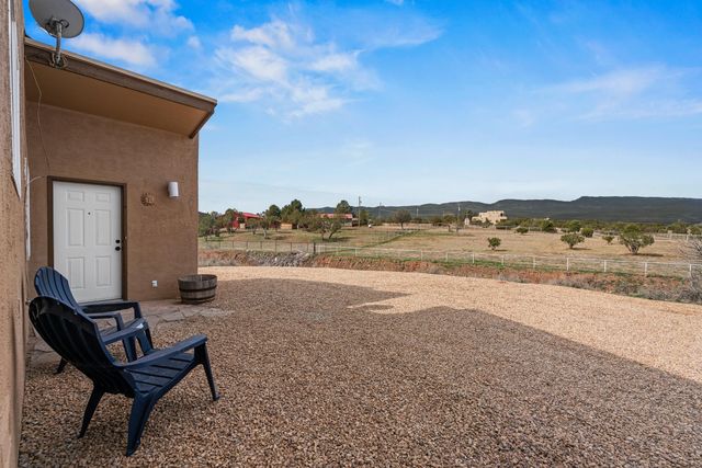 14 Lakeview Place, Sandia Park, NM 87047