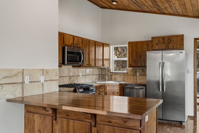 14 Lakeview Place, Sandia Park, NM 87047