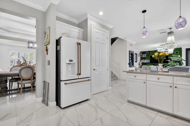 122 Andros Harbour Place, Jupiter, FL 33458