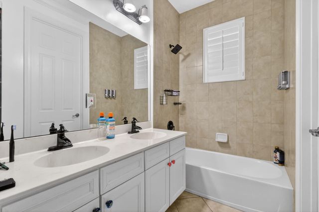 122 Andros Harbour Place, Jupiter, FL 33458