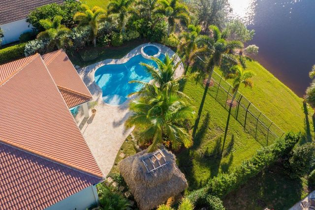 122 Andros Harbour Place, Jupiter, FL 33458