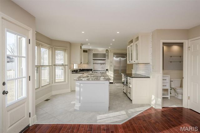 3465 Foxborough Circle, St Charles, MO 63301