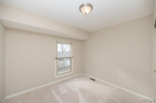 3465 Foxborough Circle, St Charles, MO 63301