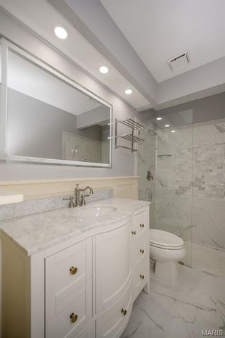 3465 Foxborough Circle, St Charles, MO 63301