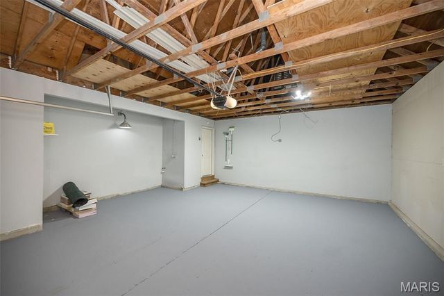 3465 Foxborough Circle, St Charles, MO 63301