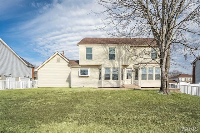 3465 Foxborough Circle, St Charles, MO 63301