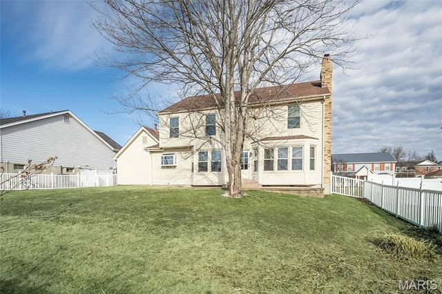 3465 Foxborough Circle, St Charles, MO 63301