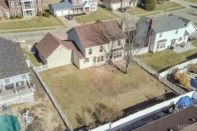 3465 Foxborough Circle, St Charles, MO 63301