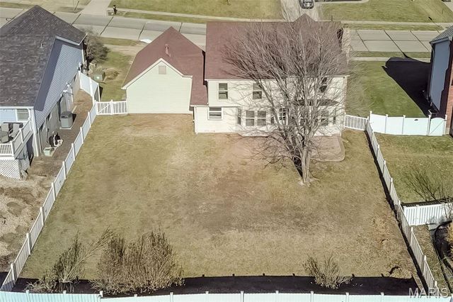 3465 Foxborough Circle, St Charles, MO 63301