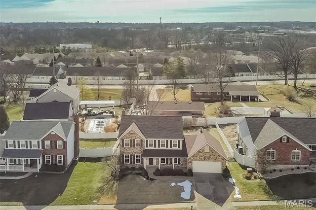 3465 Foxborough Circle, St Charles, MO 63301