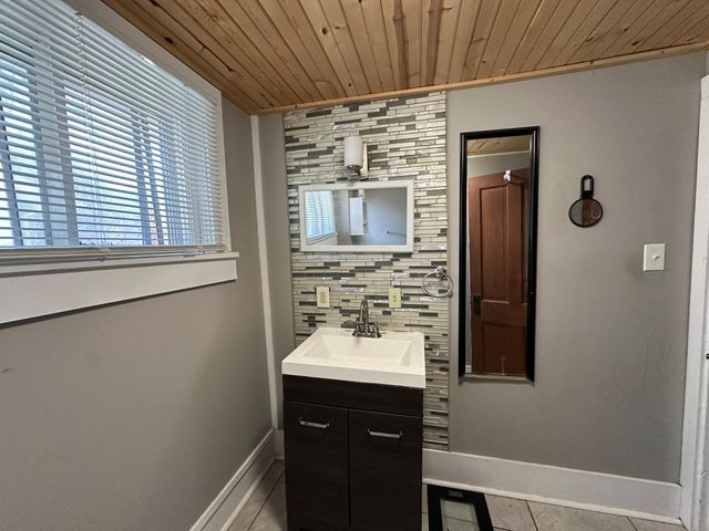 1006 6th Avenue NW, Austin, MN 55912