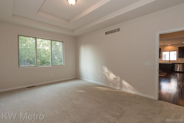 2696 John Bartley Circle, Sterling Heights, MI 48310