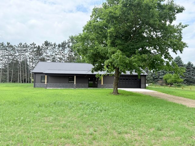 3027 100th Avenue, Hinton Twp, MI 48850