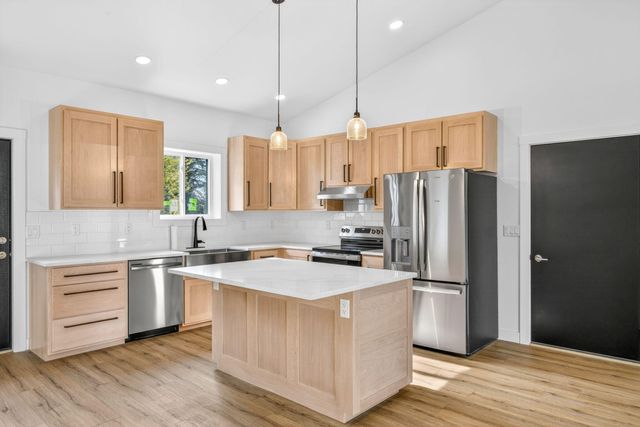 3027 100th Avenue, Hinton Twp, MI 48850