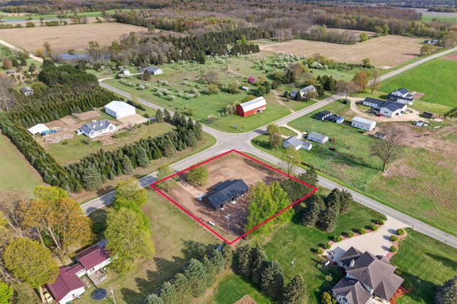 3027 100th Avenue, Hinton Twp, MI 48850