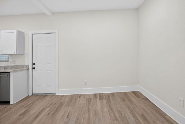 304 W Vulcan Street, Brenham, TX 77833