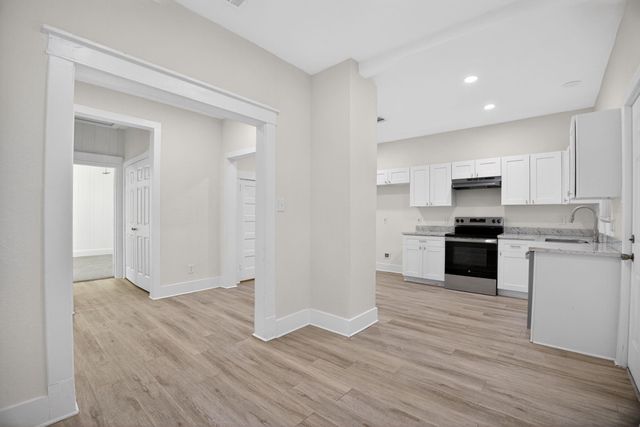 304 W Vulcan Street, Brenham, TX 77833