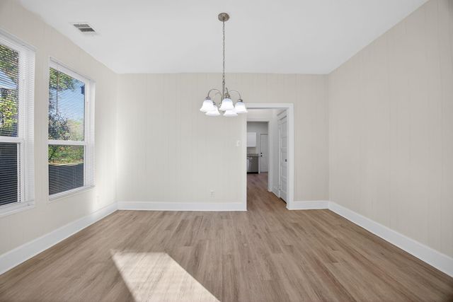 304 W Vulcan Street, Brenham, TX 77833