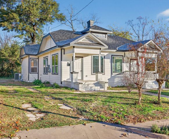 304 W Vulcan Street, Brenham, TX 77833