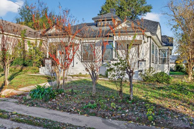 304 W Vulcan Street, Brenham, TX 77833