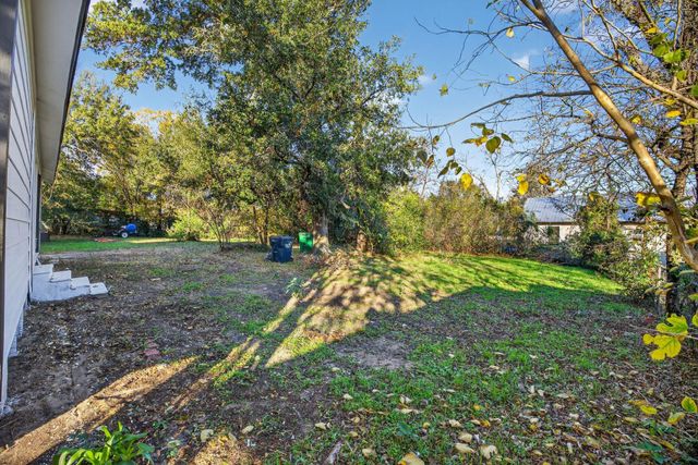 304 W Vulcan Street, Brenham, TX 77833