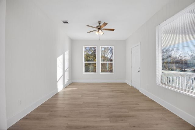 304 W Vulcan Street, Brenham, TX 77833