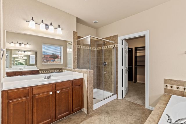 807 RANCH FALLS, San Antonio, TX 78245