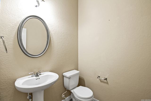 807 RANCH FALLS, San Antonio, TX 78245