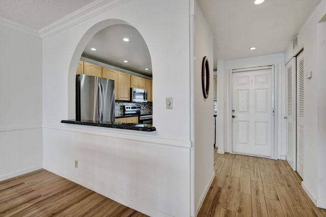 3051 NE 48th Street 702, Fort Lauderdale, FL 33308