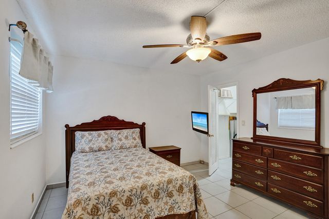 3051 NE 48th Street 702, Fort Lauderdale, FL 33308