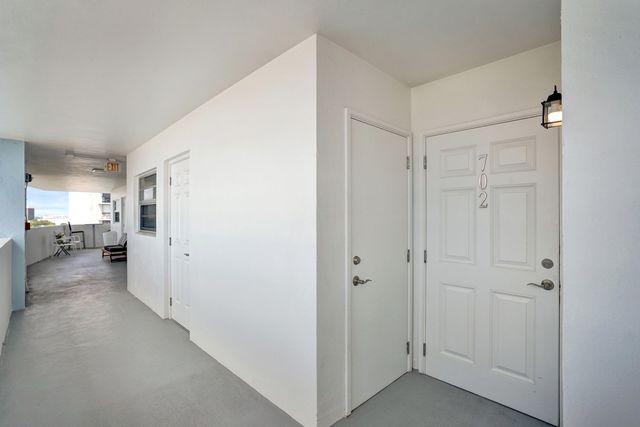 3051 NE 48th Street 702, Fort Lauderdale, FL 33308